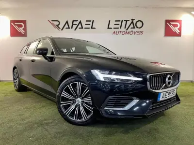 Volvo V60 2020 - 28350 EUR, 62000 km - AUTO.MOTO.pt - 62000km - foto 4 de 30