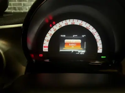 Smart ForFour 2018 - 11990 EUR, 58000 km - AUTO.MOTO.pt - 58000km - foto 18 de 18