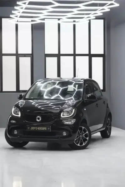 Smart ForFour 2015 - 9500 EUR, 155670 km - AUTO.MOTO.pt - 155670km - foto 5 de 36
