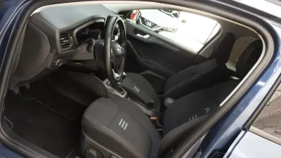 Ford Focus SW 2023 - 14900 EUR, 79000 km - 79000km - foto 16 de 41