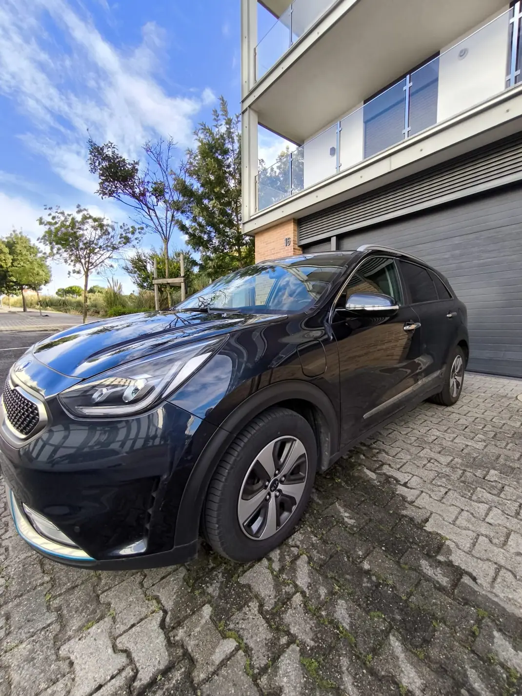 Kia Niro 2019 - 17000 EUR, 54000 km - 54000km - foto 3 de 11