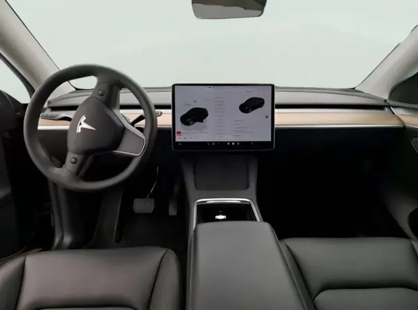 Tesla Model Y 2023 - 35900 EUR, 29800 km - AUTO.MOTO.pt - 29800km - foto 9 de 12