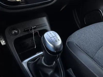 Renault Captur 2018 - 14500 EUR, 48000 km - AUTO.MOTO.pt - 48000km - foto 25 de 32