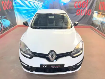 Renault Mégane Coupe 2014 - 9750 EUR, 182000 km - AUTO.MOTO.pt - 182000km - foto 7 de 44