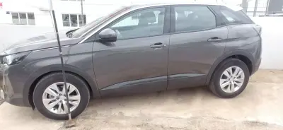 Peugeot 3008 2021 - 21900 EUR, 79000 km - AUTO.MOTO.pt - 79000km - foto 2 de 15