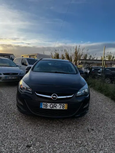 Opel Astra Sports Tourer 2015 - 8999 EUR, 276000 km - AUTO.MOTO.pt - 276000km - foto 2 de 8