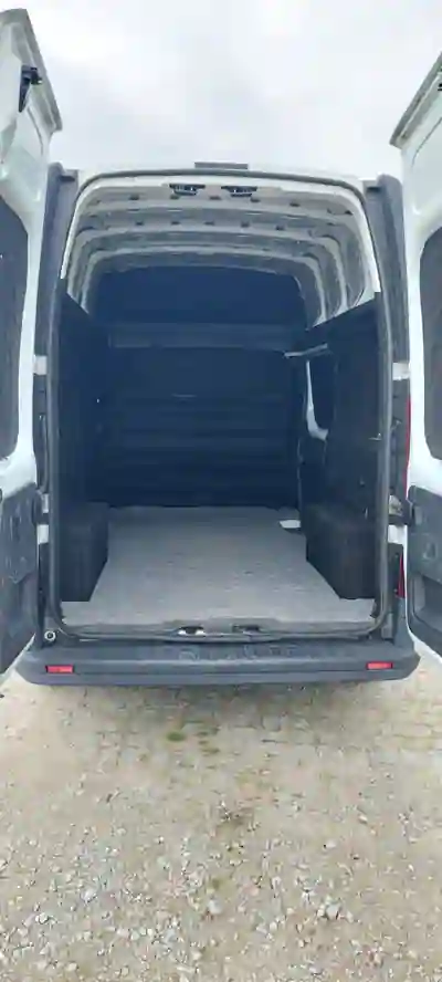 Renault Trafic 2018 - 14750 EUR, 190500 km - AUTO.MOTO.pt - 190500km - foto 8 de 13