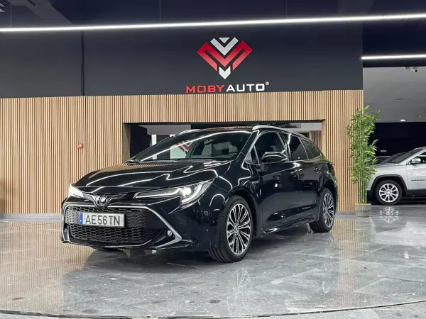 Toyota Corolla Touring Sports 2020 — photo 3 of 21