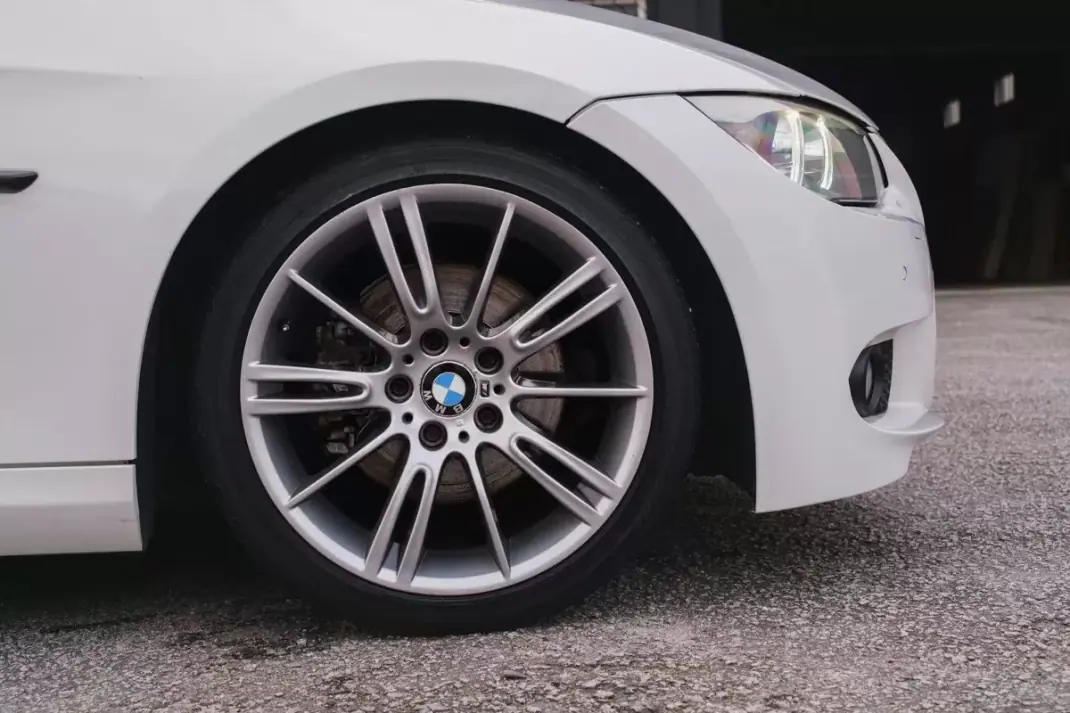 BMW 320 2016 - 18900 EUR, 230000 km - AUTO.MOTO.pt - 230000km - foto 4 de 28