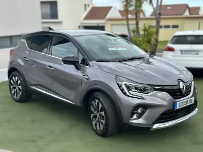 Renault Captur 2023 - 21990 EUR, 8000 km - AUTO.MOTO.pt - 8000km - foto 9 de 22