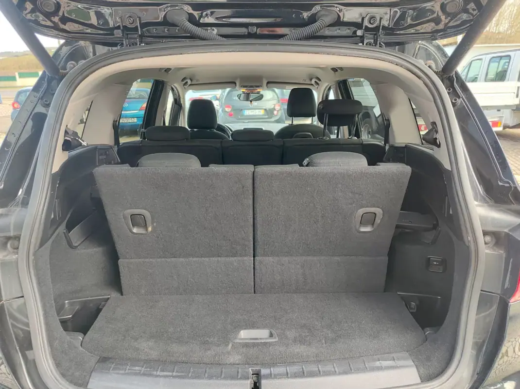BMW 216 Gran Tourer 2018 - 18900 EUR, 103000 km - AUTO.MOTO.pt - 103000km - foto 19 de 26