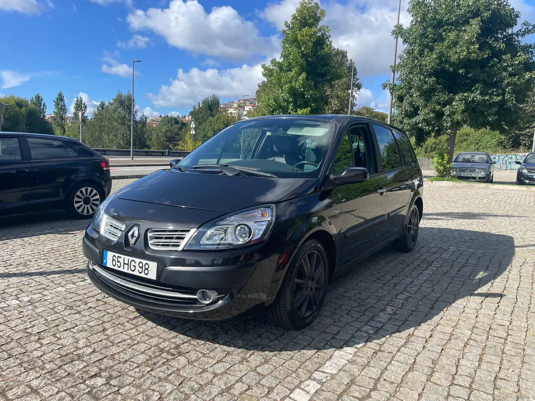 Renault Scénic 2009 - 4990 EUR, 245000 km - AUTO.MOTO.pt - 245000km - foto 2 de 13