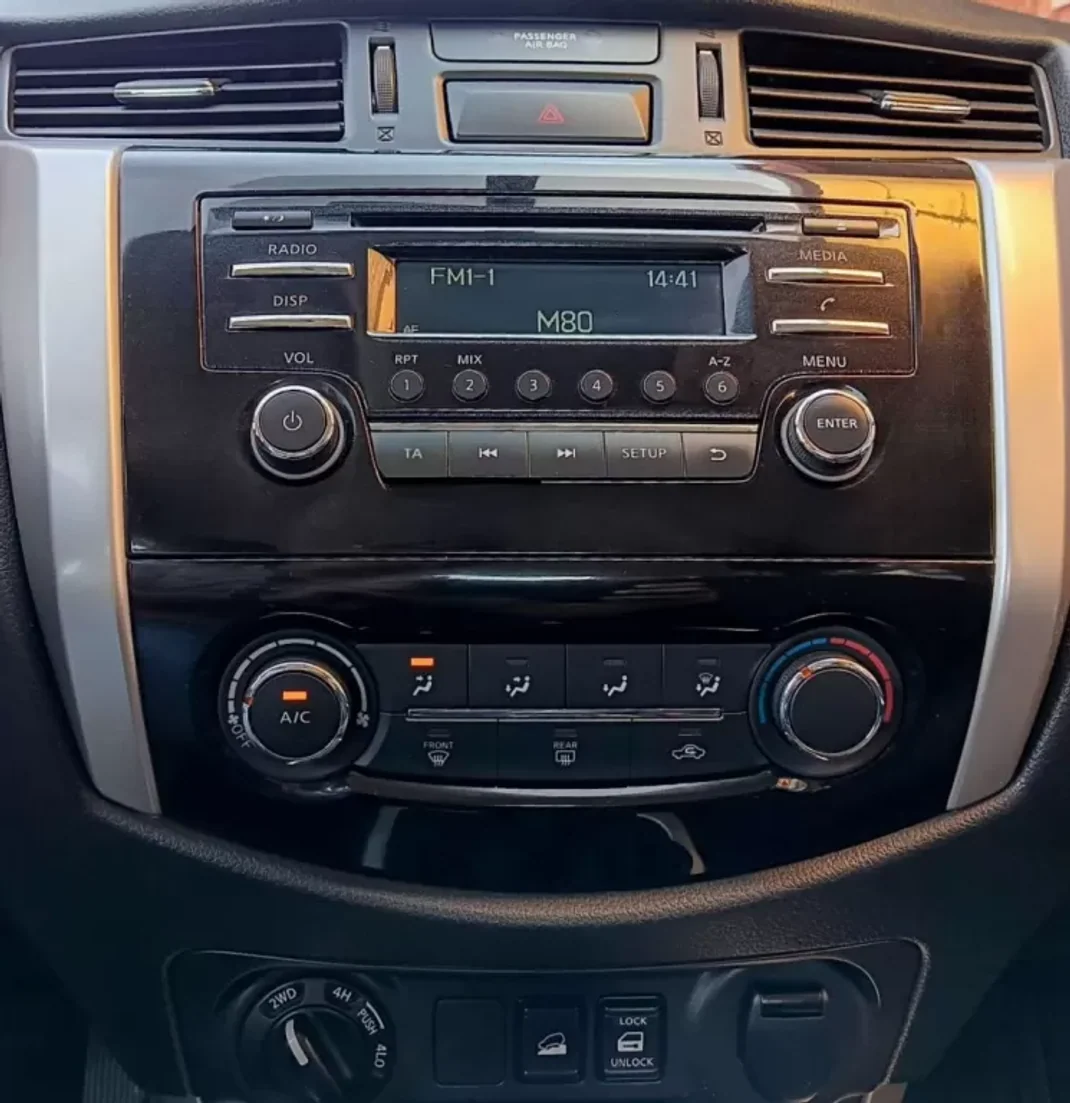 Nissan Navara 2021 - 34500 EUR, 93942 km - AUTO.MOTO.pt - 93942km - foto 15 de 23