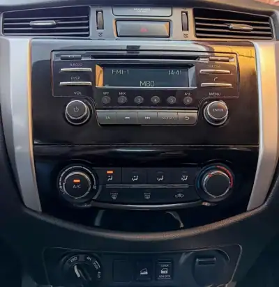 Nissan Navara 2021 - 34500 EUR, 93942 km - AUTO.MOTO.pt - 93942km - foto 15 de 23