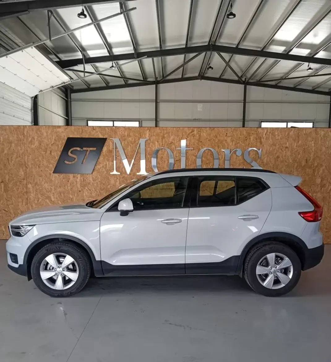 Volvo XC 40 2019 - 24950 EUR, 91723 km - AUTO.MOTO.pt - 91723km - foto 8 de 19
