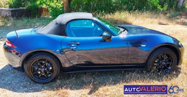 Mazda MX-5 2022 - 28450 EUR, 70262 km - AUTO.MOTO.pt - 70262km - foto 8 de 31