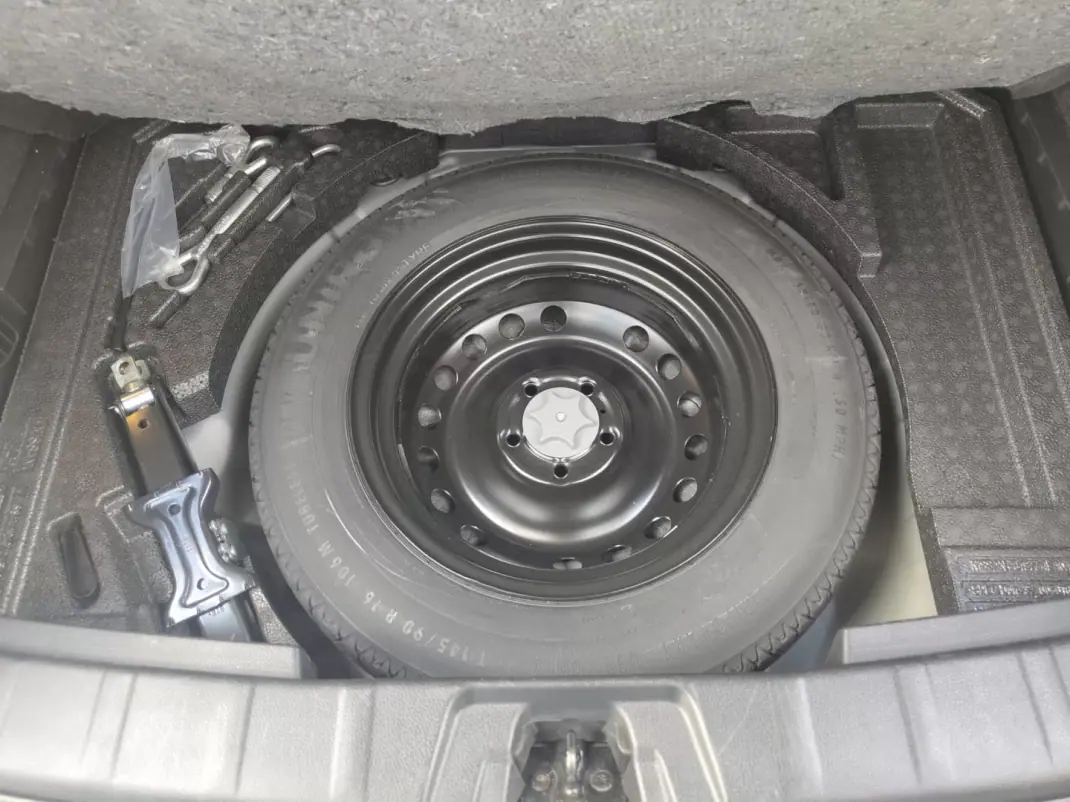 Nissan Qashqai 2018 - 17490 EUR, 49536 km - AUTO.MOTO.pt - 49536km - foto 20 de 22