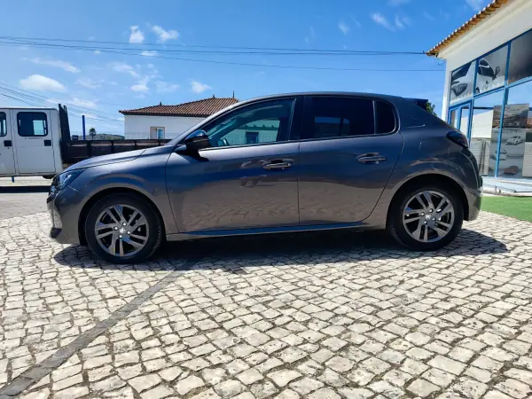 Peugeot 208 2022 - 14990 EUR, 54000 km - AUTO.MOTO.pt - 54000km - foto 4 de 22