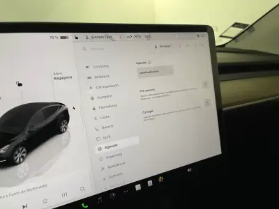 Tesla Model Y 2024 - 38500 EUR, 68000 km - AUTO.MOTO.pt - 68000km - foto 32 de 43