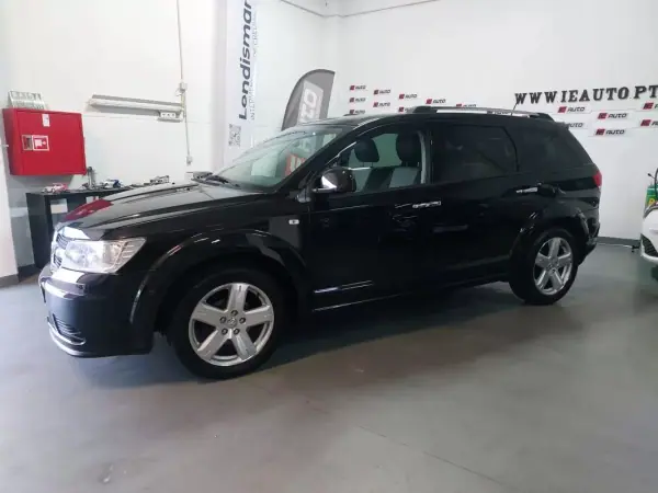 Dodge Journey 2008 - 10990 EUR, 168374 km - AUTO.MOTO.pt - 168374km - foto 2 de 29