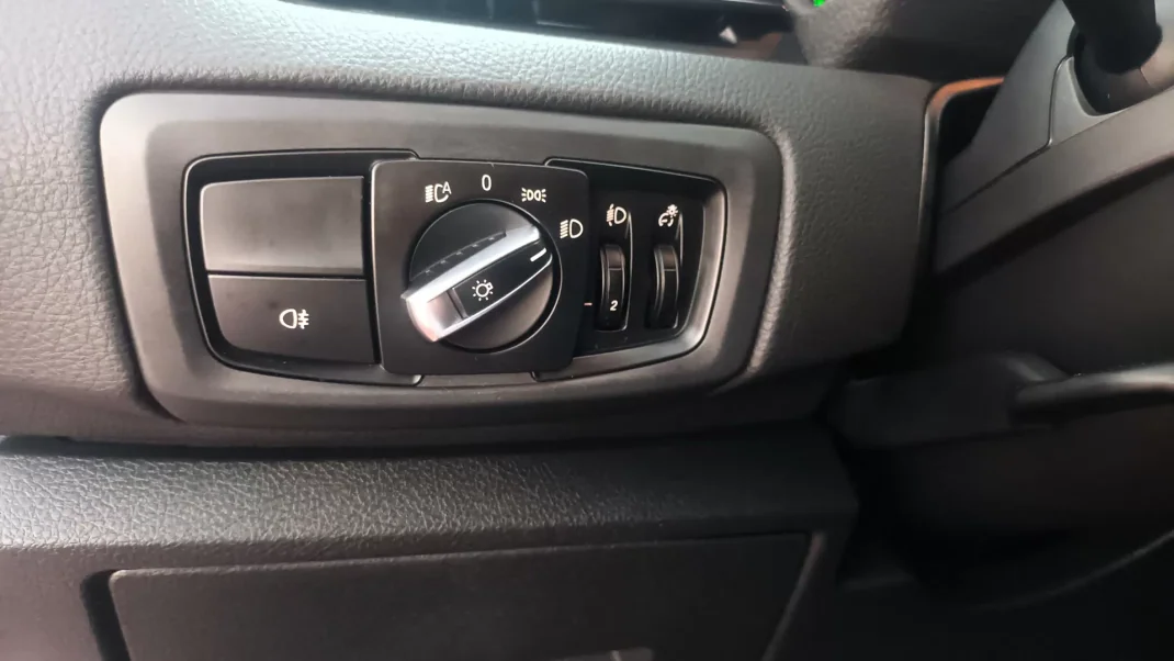 BMW 225xe Active Tourer 2019 - 18750 EUR, 156212 km - AUTO.MOTO.pt - 156212km - foto 21 de 68