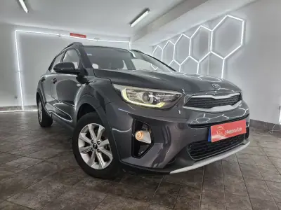 Kia Stonic 2019 - 12500 EUR, 117953 km - AUTO.MOTO.pt - 117953km - foto 3 de 23