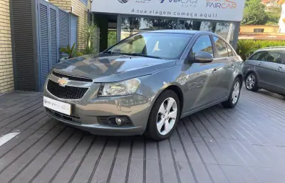 Chevrolet Cruze 2011 - 7300 EUR, 183000 km - AUTO.MOTO.pt - 183000km - foto 2 de 19