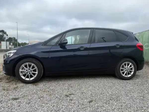 BMW 216 Active Tourer 2015 - 16000 EUR, 170700 km - AUTO.MOTO.pt - 170700km - foto 2 de 24