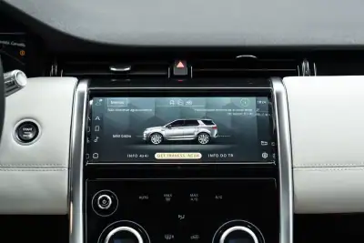 Land Rover Discovery Sport 2021 - 36950 EUR, 63000 km - AUTO.MOTO.pt - 63000km - foto 39 de 59