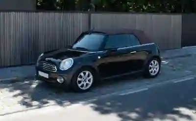 MINI Cooper 2009 - 8999 EUR, 190000 km - AUTO.MOTO.pt - 190000km - foto 3 de 12