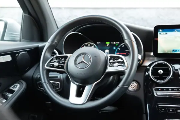 Mercedes-Benz GLC 300 2022 - 50900 EUR, 85000 km - AUTO.MOTO.pt - 85000km - foto 20 de 31