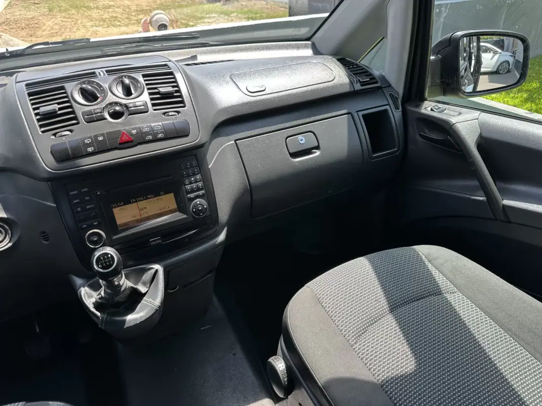 Mercedes-Benz Vito 2011 - 14900 EUR, 220000 km - 220000km - foto 15 de 20