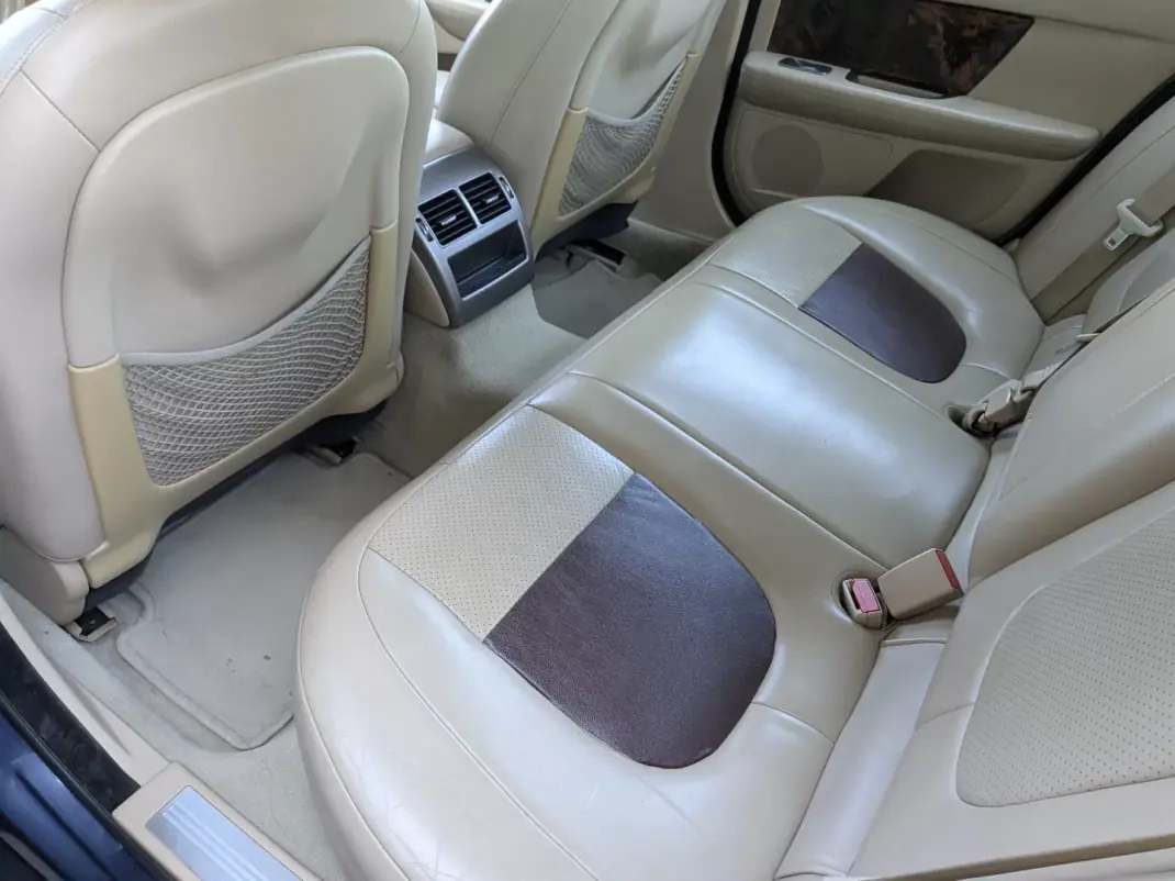Jaguar XF 2008 - 8990 EUR, 330000 km - 330000km - foto 7 de 17