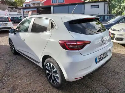 Renault Clio 2020 - 16250 EUR, 96000 km - AUTO.MOTO.pt - 96000km - foto 4 de 12