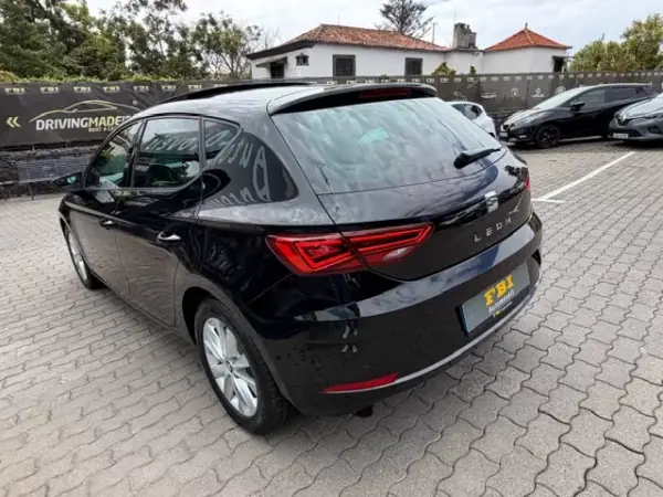 SEAT Leon 2020 - 15900 EUR, 74660 km - AUTO.MOTO.pt - 74660km - foto 9 de 12