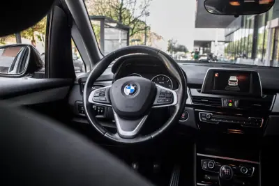 BMW 216 Active Tourer 2017 - 13990 EUR, 96223 km - AUTO.MOTO.pt - 96223km - foto 35 de 43