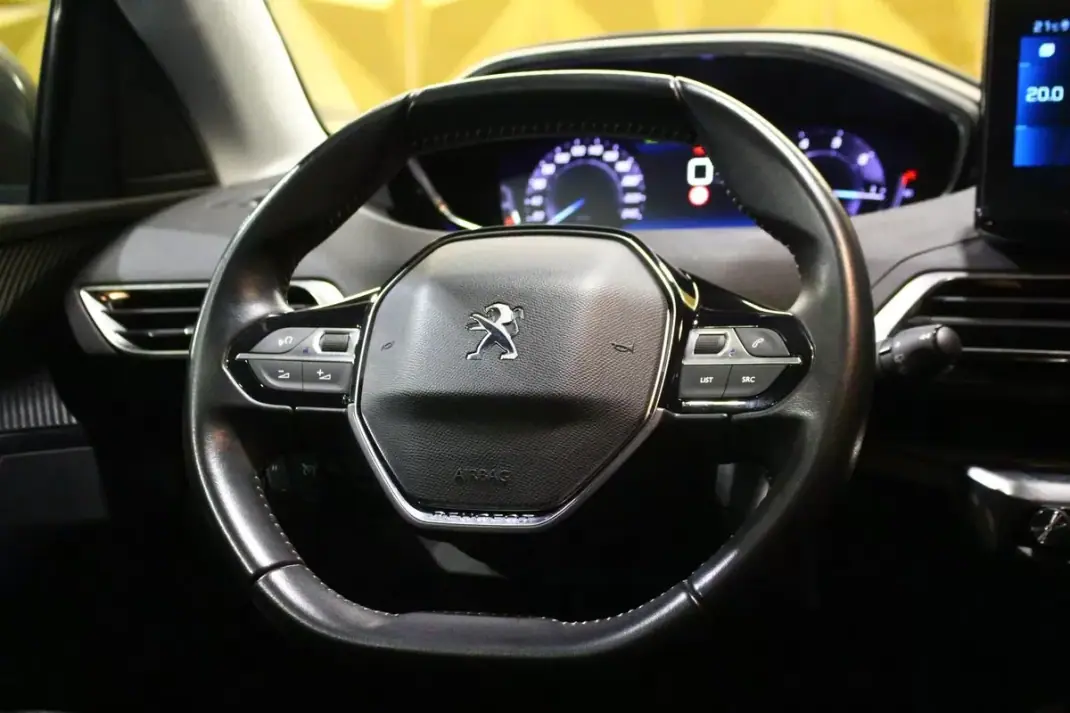 Peugeot 3008 2021 - 16750 EUR, 119000 km - 119000km - foto 19 de 29
