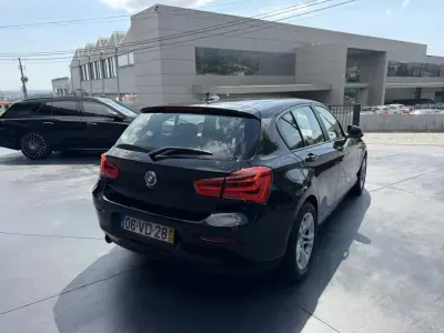 BMW 116 2016 - 13300 EUR, 201000 km - AUTO.MOTO.pt - 201000km - foto 3 de 11