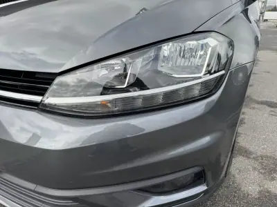 Volkswagen Golf 2019 - 15990 EUR, 95000 km - AUTO.MOTO.pt - 95000km - foto 10 de 27