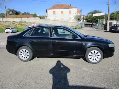 Audi A4 2005 - 5900 EUR, 290000 km - AUTO.MOTO.pt - 290000km - foto 4 de 17
