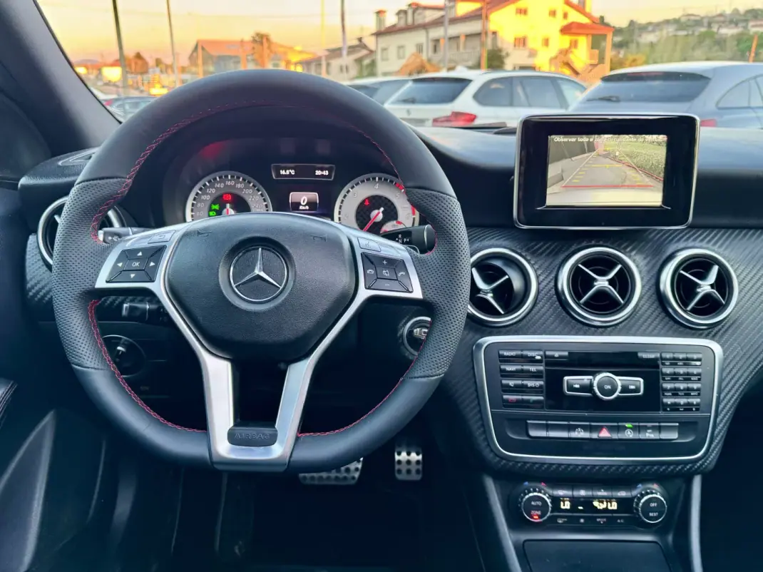 Mercedes-Benz A 180 2015 - 16500 EUR, 170000 km - AUTO.MOTO.pt - 170000km - foto 8 de 23
