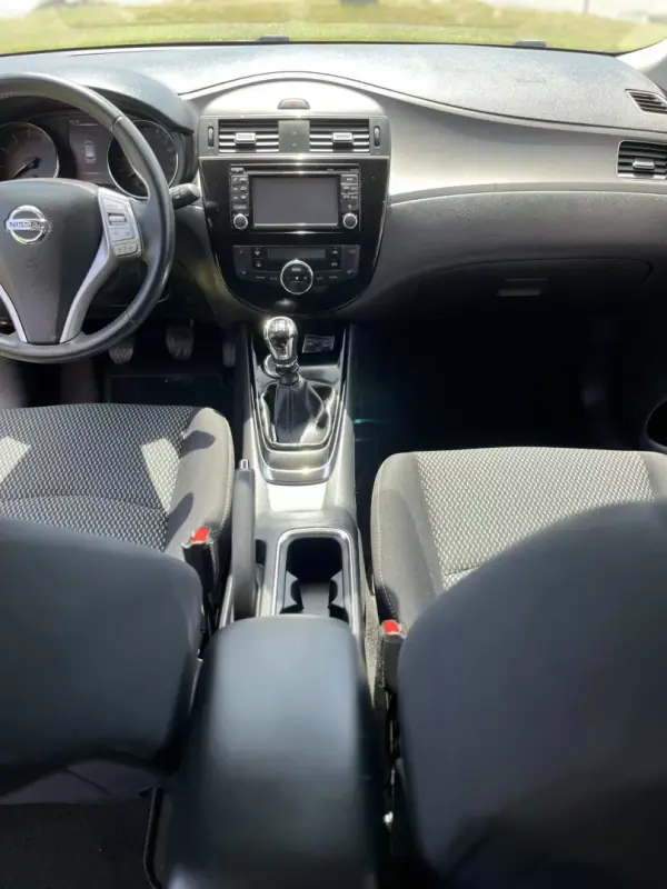 Nissan Pulsar 2018 - 14400 EUR, 79500 km - AUTO.MOTO.pt - 79500km - foto 10 de 11
