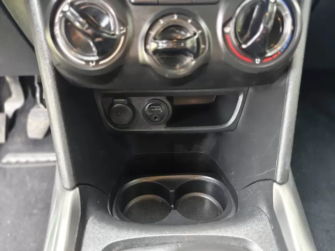 Peugeot 2008 2018 - 10399 EUR, 110600 km - AUTO.MOTO.pt - 110600km - foto 36 de 38