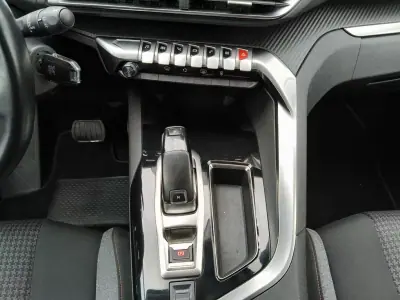 Peugeot 3008 2018 - 15990 EUR, 200391 km - AUTO.MOTO.pt - 200391km - foto 25 de 25