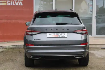 Skoda Kodiaq 2023 - 29990 EUR, 170000 km - AUTO.MOTO.pt - 170000km - foto 10 de 41