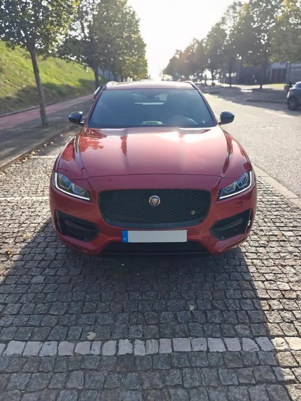 Jaguar F-Pace 2020 — foto 3 de 14