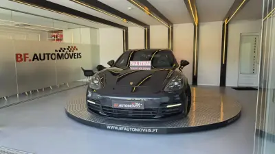 Porsche Panamera 2016 - 62500 EUR, 186989 km - AUTO.MOTO.pt - 186989km - foto 10 de 69