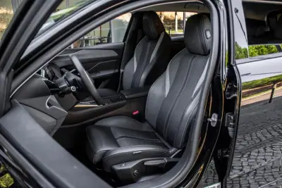 Peugeot 308 SW 2023 - 23790 EUR, 59725 km - AUTO.MOTO.pt - 59725km - foto 28 de 45