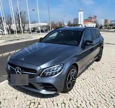 Mercedes-Benz C 300 2020 — foto 5 de 14