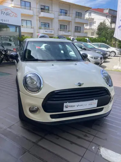 MINI One 2016 - 12990 EUR, 125600 km - AUTO.MOTO.pt - 125600km - foto 4 de 19